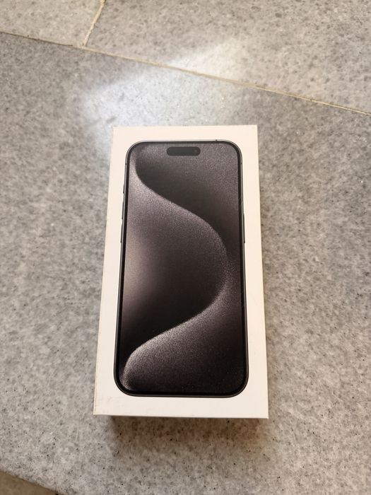 Продавам чисто нов iphone 15 pro