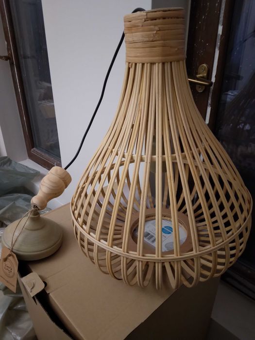 Уникален Лампиони