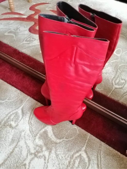 Incaltamine din piele naturala