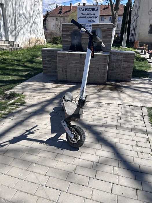 Vand Trotineta electrica Kukirin g2