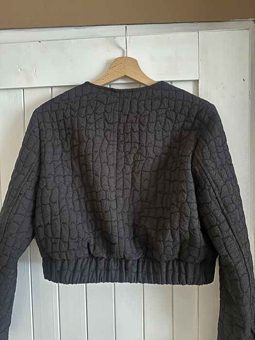 Ватирано бобмбър яке от релефна материя