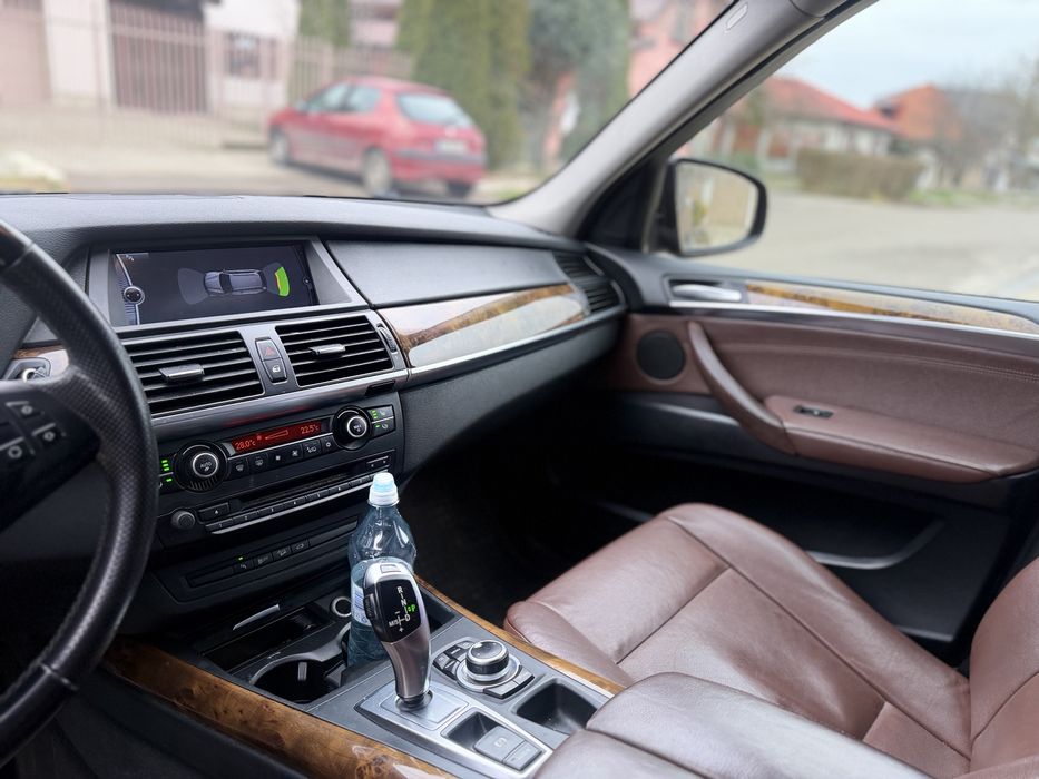 Vand / Schimb Bmw x5 2011 facelift schimb cu containere