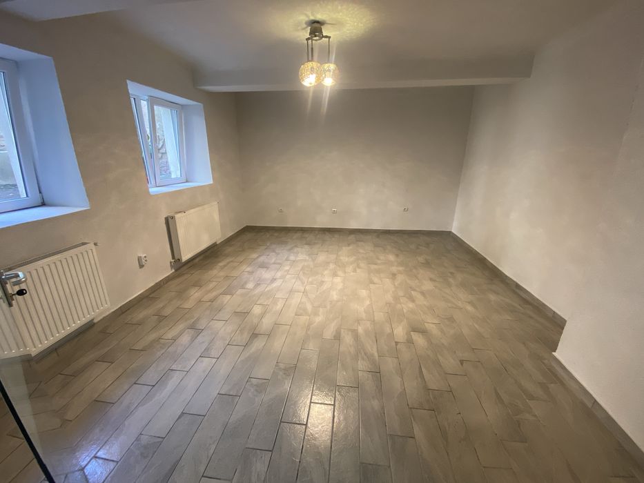 Apartament de inchiriat