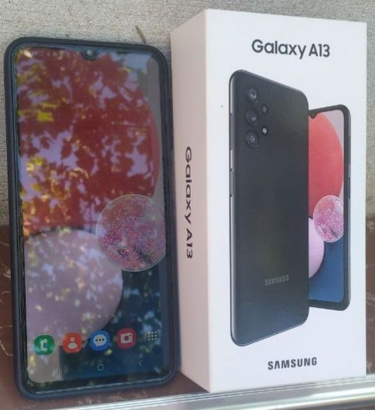 Телефон Samsung галакси  A13