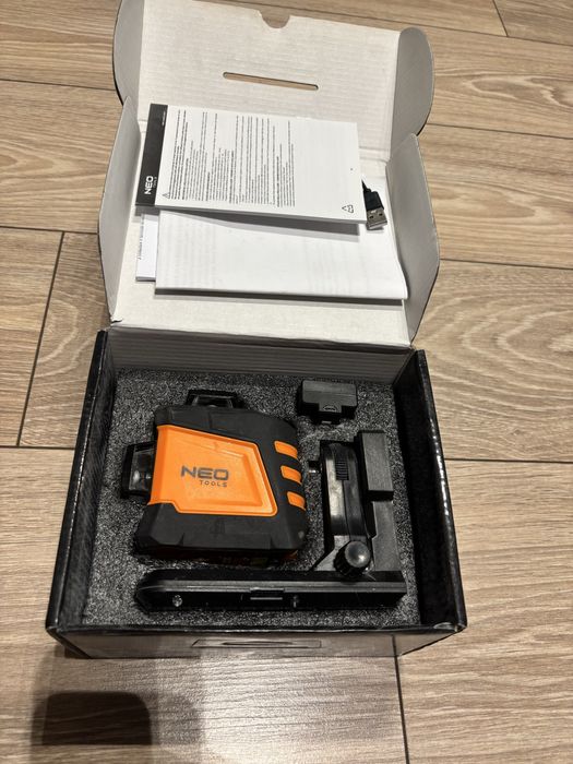 Лазерен нивелир Neo tools 3D