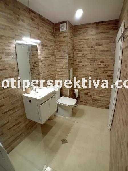 Продава се Тристаен апартамент в Пловдив, Кючук Париж - 75 кв.м за 2240 €/кв.м - Снимка #10