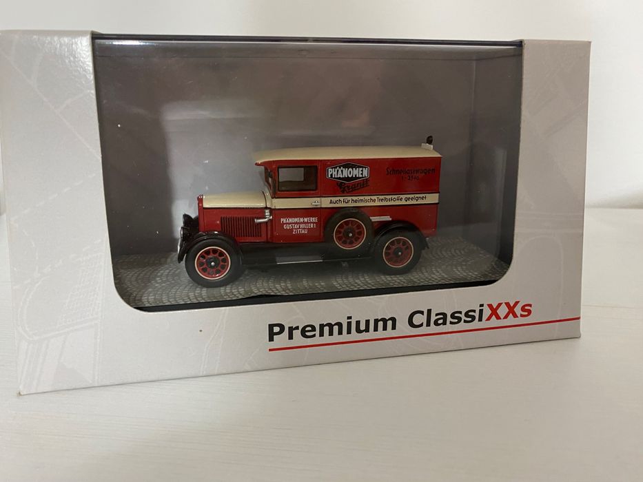 Camion scara 1/43 premium calssicxxs
