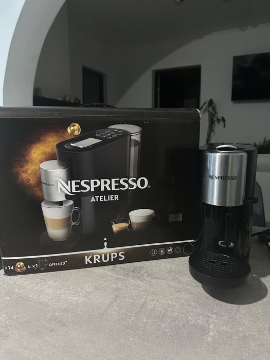 Aparat de cafea cu capsule nespresso Atelier