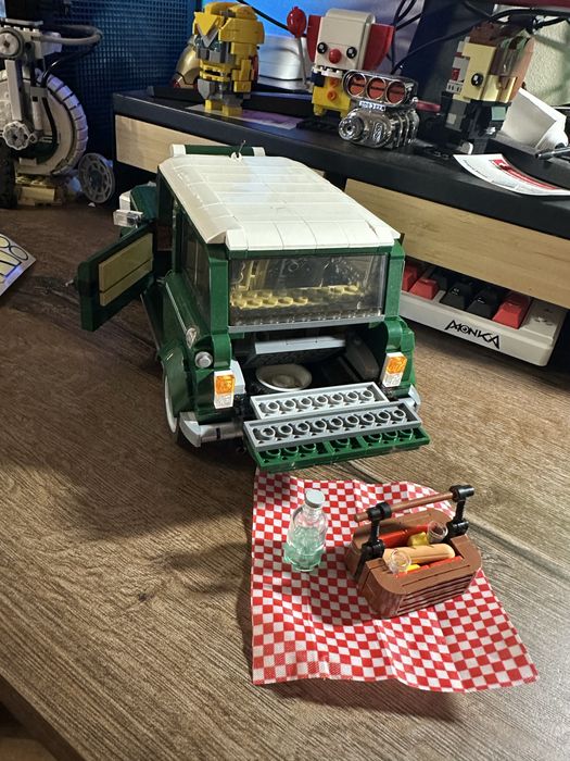 Продавам модел на Mini Cooper