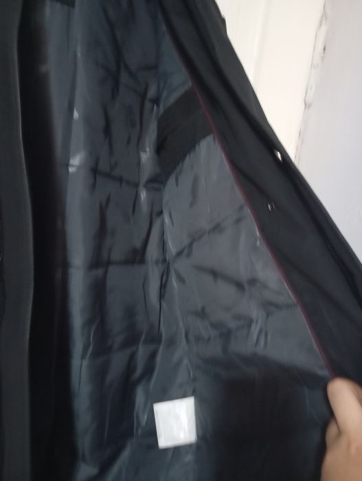 Продаётся Теплая и удобная куртка пуховик