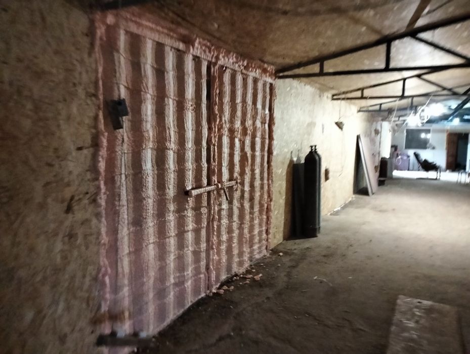 Гараж  30*8 участок 10 соток