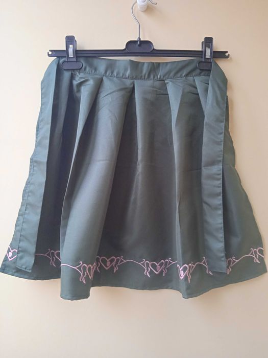 Луксозна дамска престилка (за готвене) - НОВА!