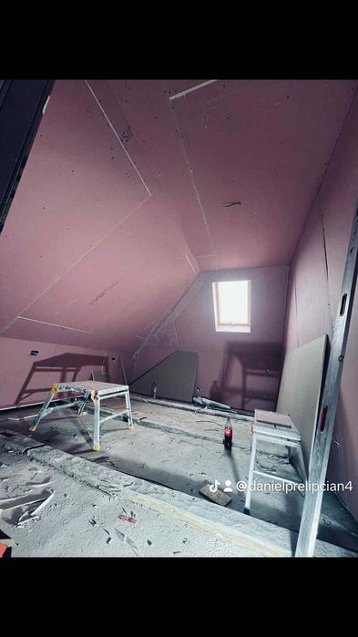 Execut lucrări interioare