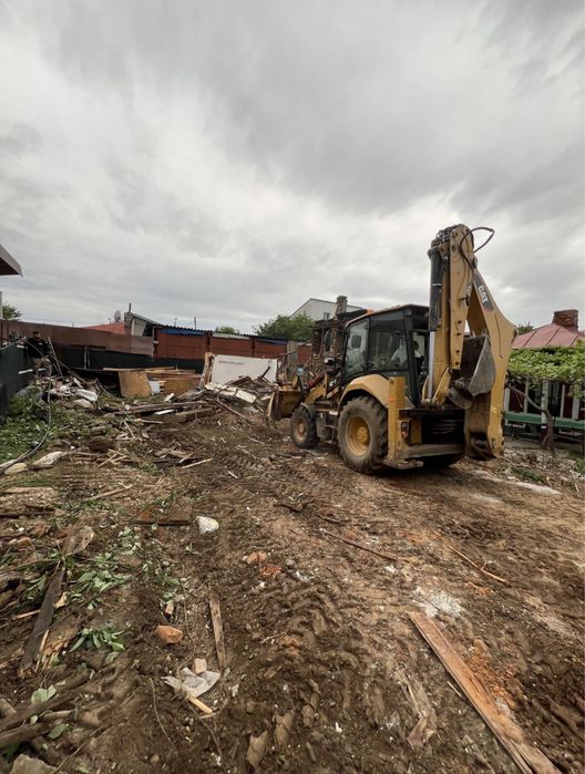 Excavari , demolari , perne piatra , terasamente