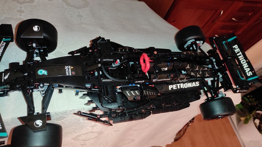 Лего Mercedes AMG F1  W14 E Performance