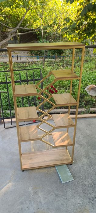 Lofit mebilar zakazga