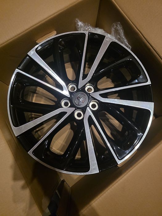 Jante de aliaj  originale Toyota pe 19