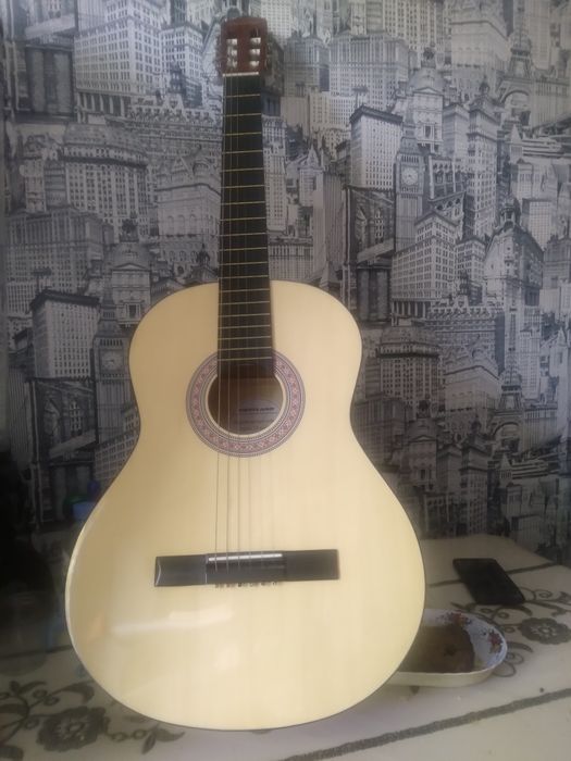 Акустическая гитара ,,Cortland"