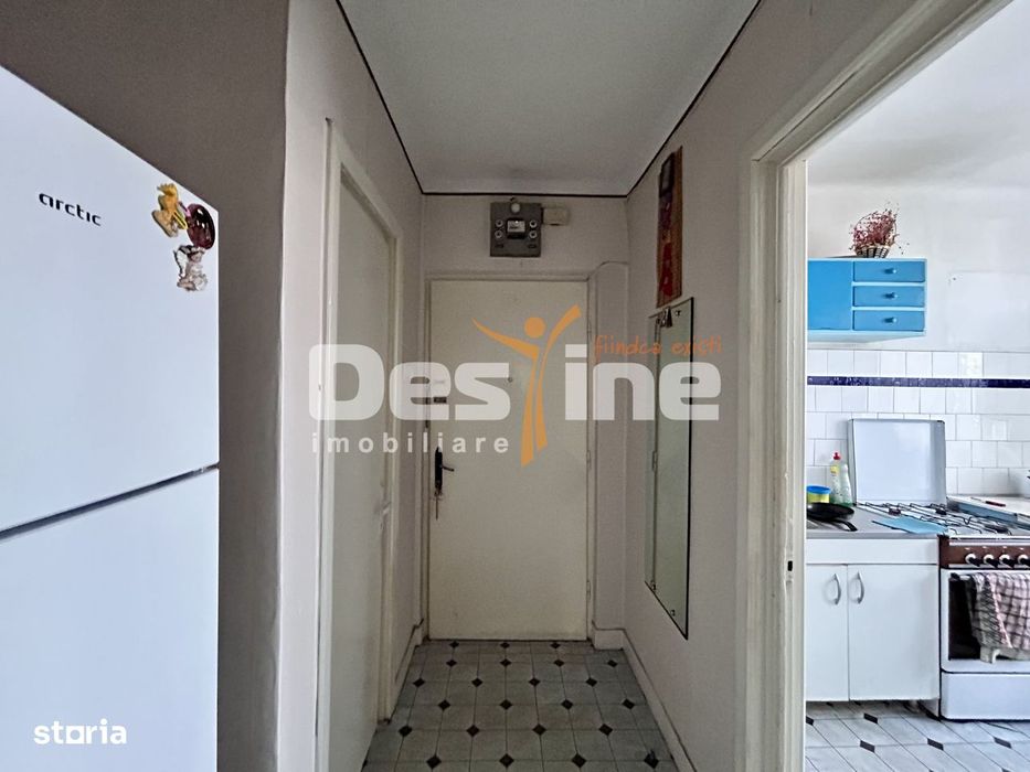 Apartament 2 cam, semidecomandat, Centrala Proprie, Centru, Ploiesti