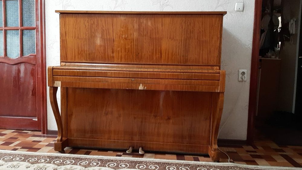 Пианино "Ростов -Дон"