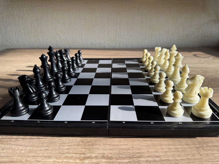 Шахматы с раскладной доской