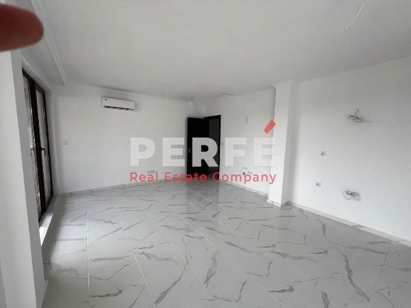 Продава се Тристаен апартамент в Свети Влас - 122 кв.м за 1861 €/кв.м - Снимка #2