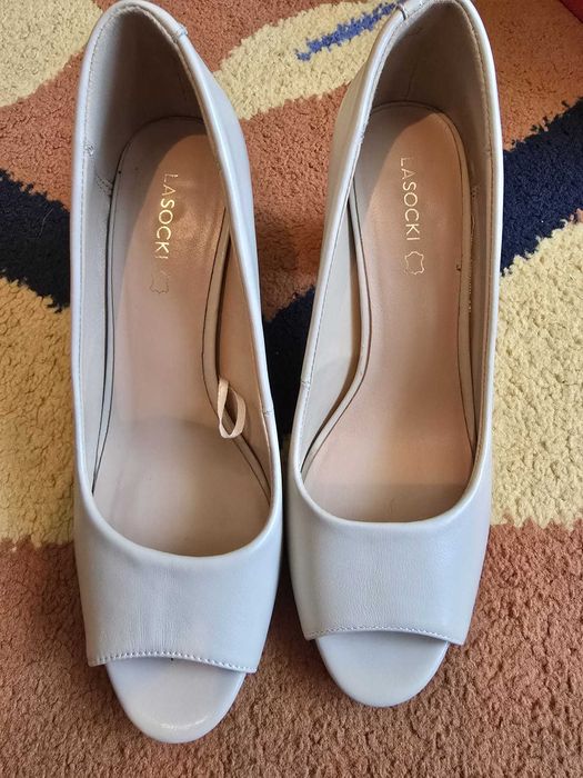 Pantofi dama Lasocki bej piele naturala 36