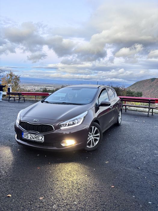 - Kia ceed II JD - An 2012 -