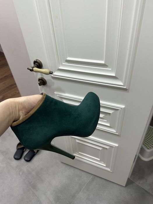 Продам ботильоны за 2000тг