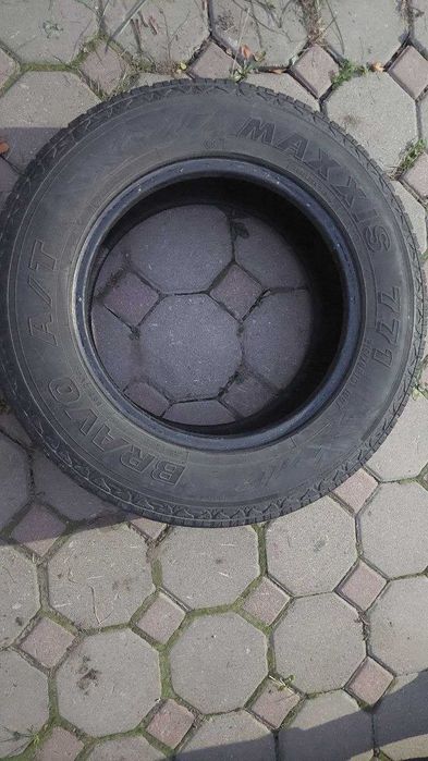 Зимние шины Maxxis 215/70/16