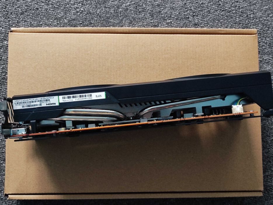 Placa video Sapphire Radeon RX 6700 PULSE 10GB GDDR6 160-bit