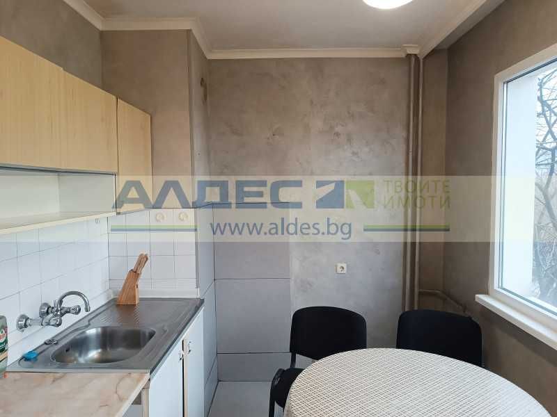 Продава непреходен двустаен ап. в Люлин 10!