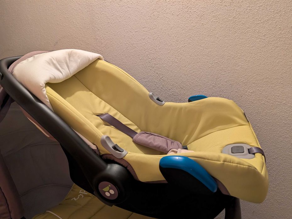 Бебешка количка с кош за новородено, летен кош и столче за кола - Zippy Orbit 3 в 1