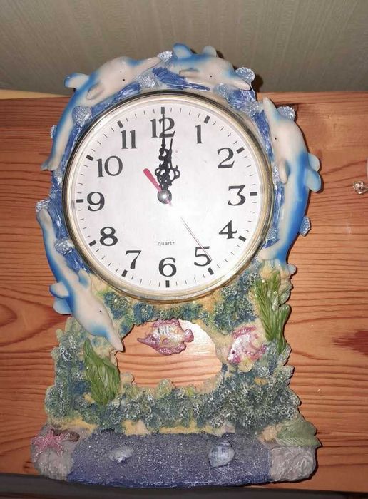 Нов часовник с махало