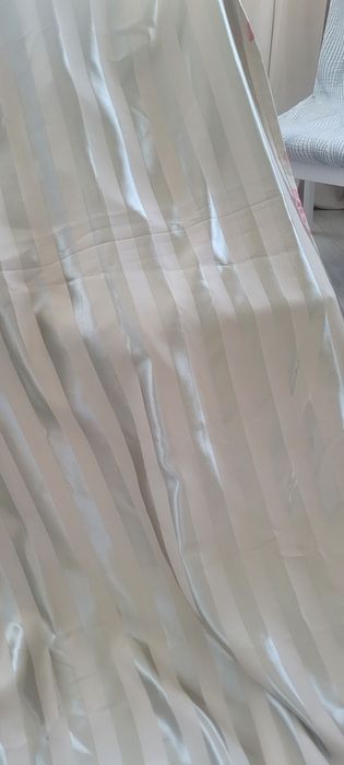 Продам шторы, красивые атласные