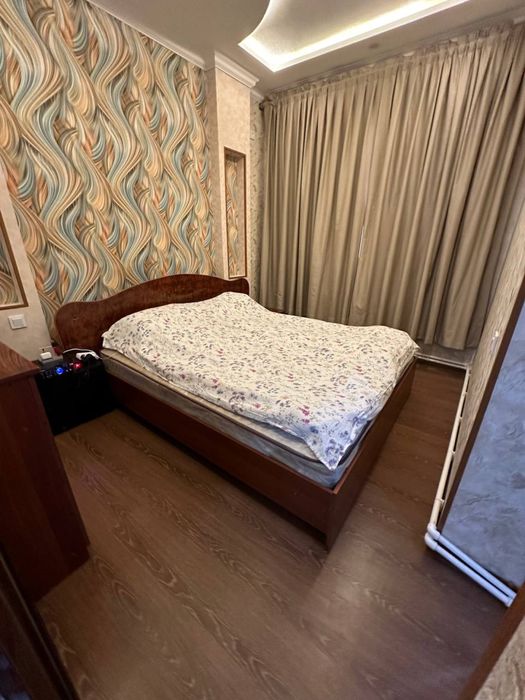 8 соток ховли сотилади. Супер. Завадской. Хамма шароити қилинган.