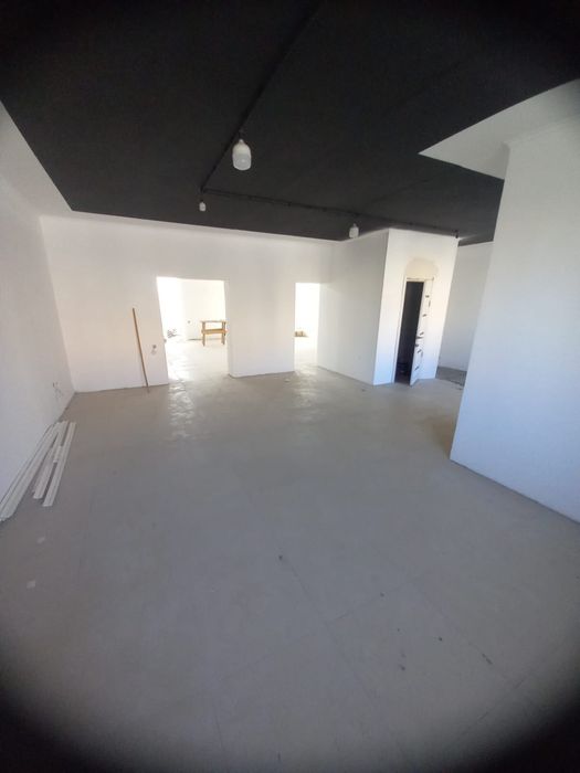 Продам 3 комн.квартиру 210 кв