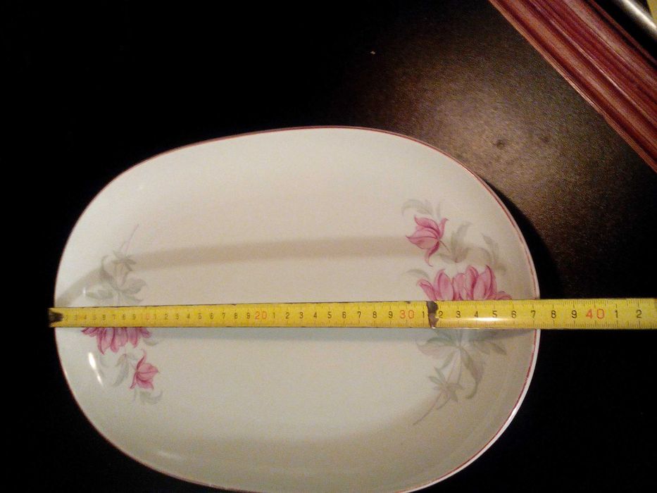 Порцеланово плато и сервиз за кафе