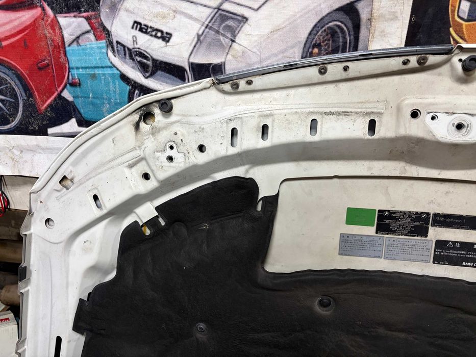 Капот на bmw e90