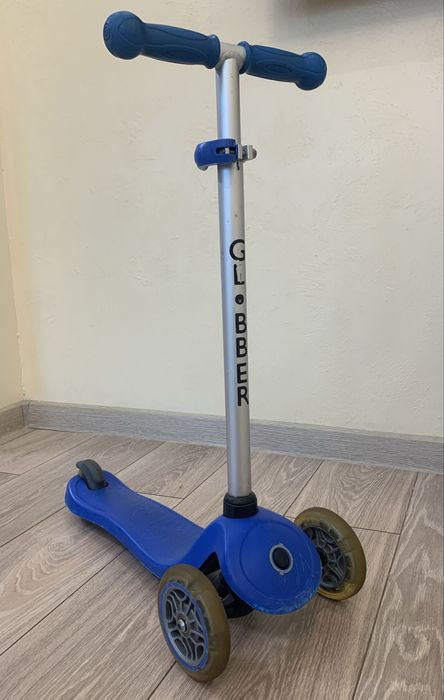 Продам детский самокат Globber
