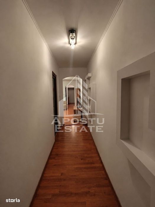 Apartament de inchiriat 3 camere, centrala proprie, etaj 1, zona Dacia