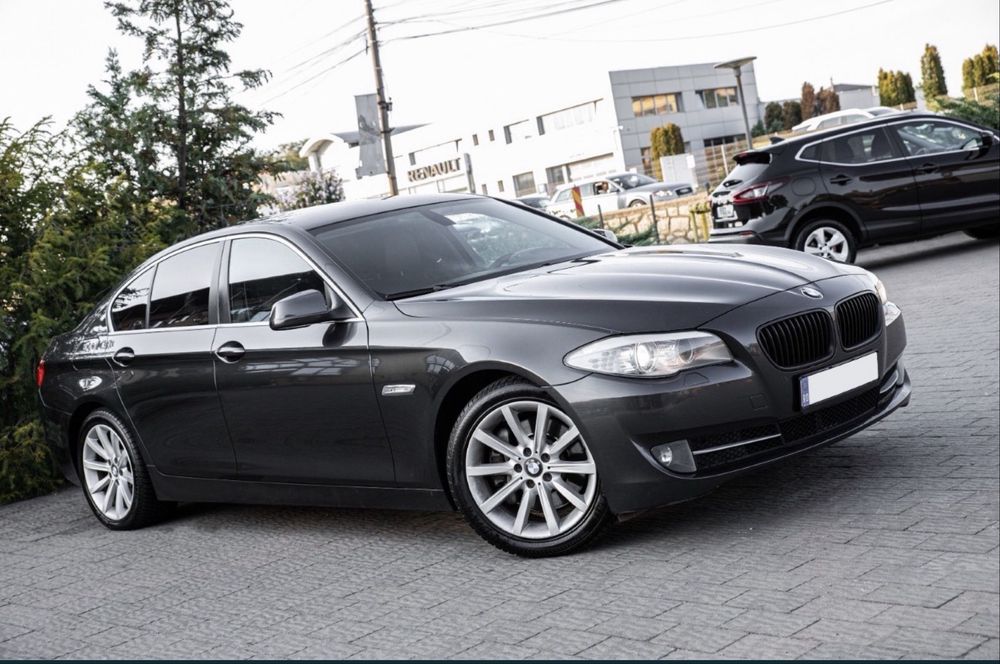 BMW Seria 5 2011 — imagine 2