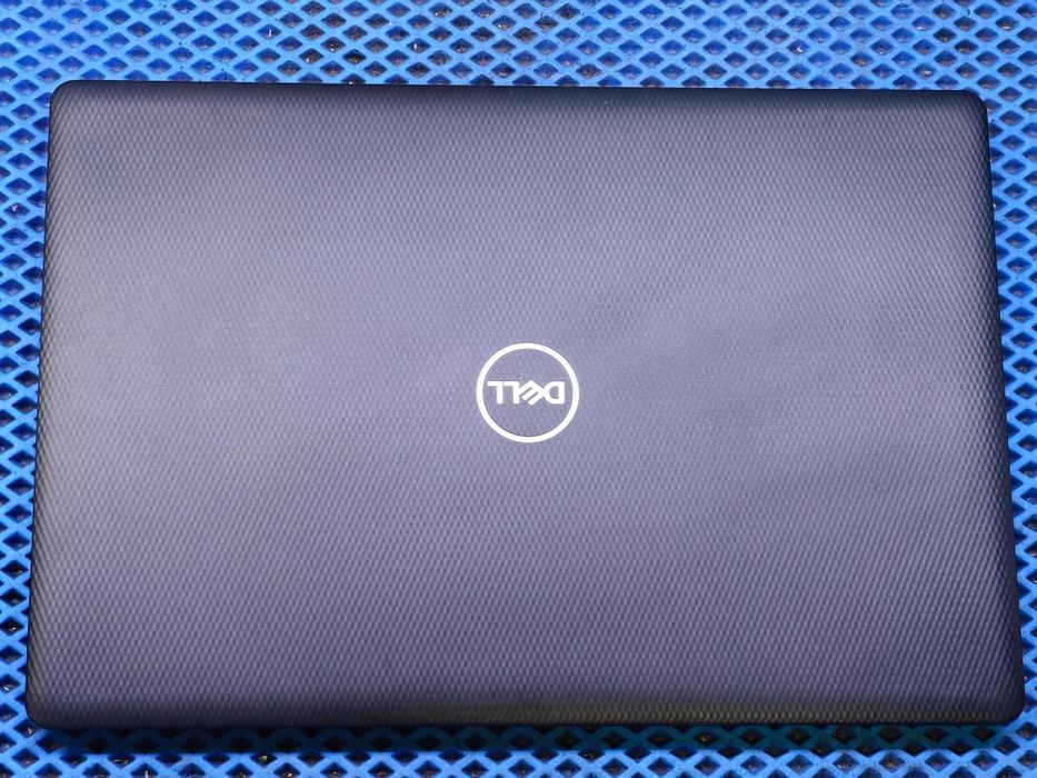 Ноутбук i3/8gb/m2 256gb