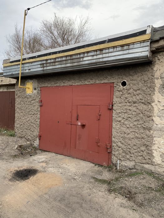 Продам гараж в сортировке.