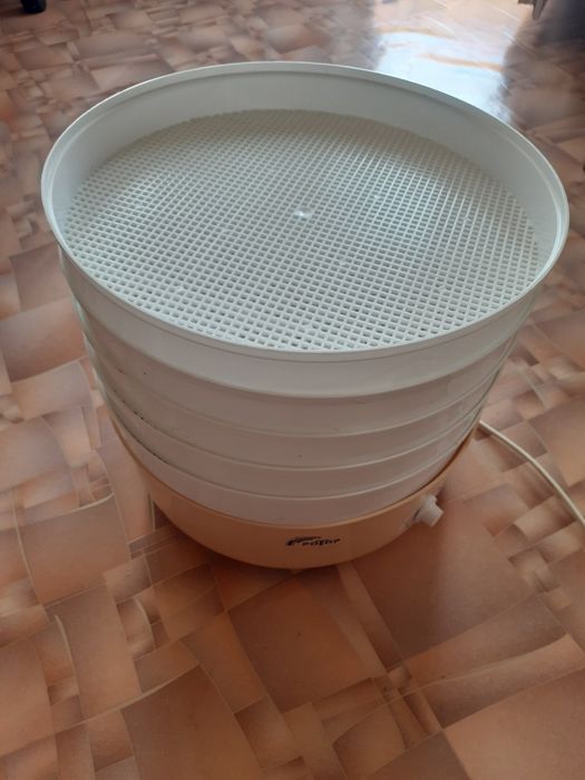 Новая Электрич Сушилка для овощей