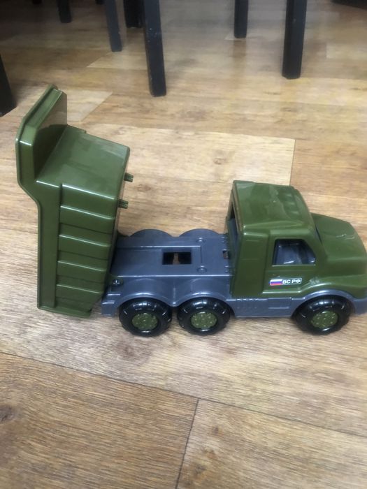 Игрушки. Машинки новые