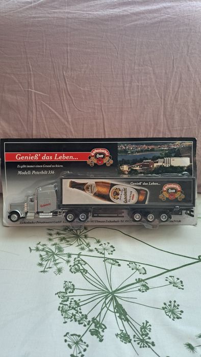 Макет американски камион Peterbilt 356