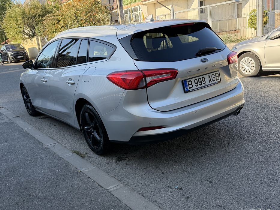 FORD Focus 2020 — imagine 3