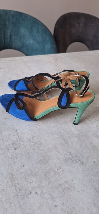Дамски сандали 38