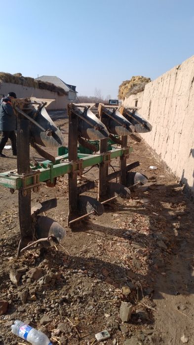 Плуг УргенчКорммаш холати янгидай